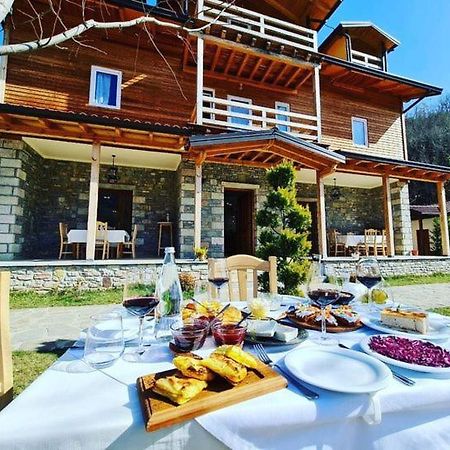Hotel Bujtina Dini Rubik Exteriér fotografie