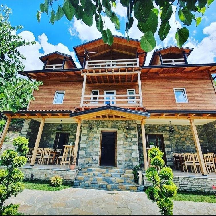 Hotel Bujtina Dini Rubik Exteriér fotografie